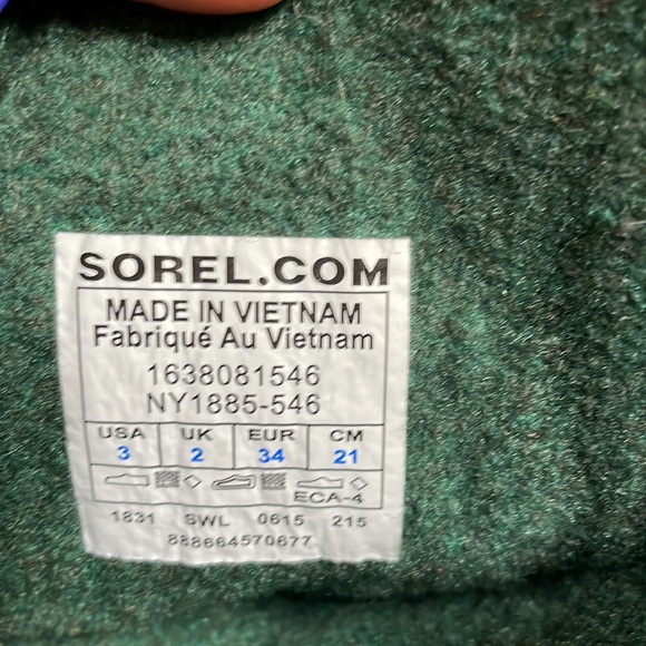 Sorel Kids Winter Boot - Size 3 - Picture 6 of 7